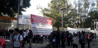 Con toma momentánea de CU, BECA exige salida de director de Contaduría