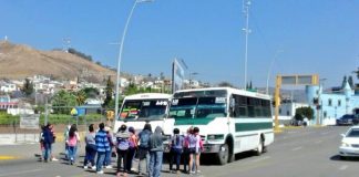 Nuevamente normalistas retienen camiones del transporte urbano