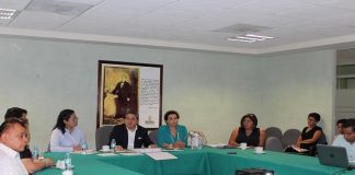 Se reúne Secretario de Economía con diputados locales