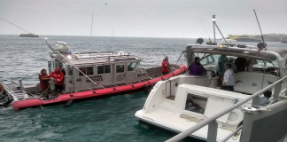 Rescata Semar a 28 turistas de botes con fallas en Isla Mujeres