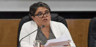 Raquel Buenrostro toma protesta como titular del SAT