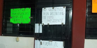 Pobladores de Santiago Astata toman palacio municipal