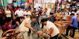 Inician festejos por 40 aniversario del Mercado de Artesanías