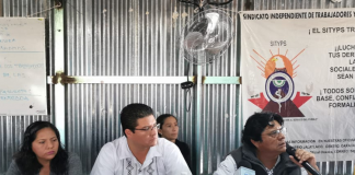 Empleados exigen recontratación del INSABI