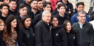 Anuncia AMLO aumento de 148 pesos a becas de Jóvenes