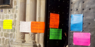 Protestan empleados en el Municipio de Oaxaca