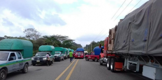 Manifestantes bloquean carretera federal transístmica en Oaxaca