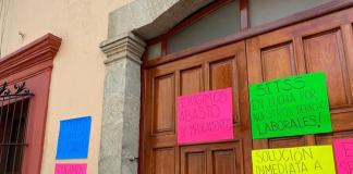 Empleados de salud mantienen toma de oficinas de los SSO