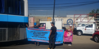 Con bloqueo, exigen implantes auditivos