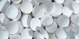 Aspirina ayudaría a frenar tipo de cáncer de cólon: estudio