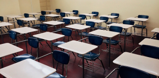 Tras caso Fátima, autoridades sentencian: escuelas no pueden dejar a niños afuera si padres tardan