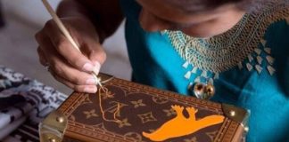 Artesanos de Oaxaca trabajan con la marca Louis Vuitton para hacer baúles