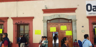Empleados de salud mantienen protestas en la capital