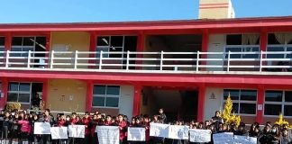 Profesor acosa sexualmente a alumnas del COBAO; ellas se organizan y protestan