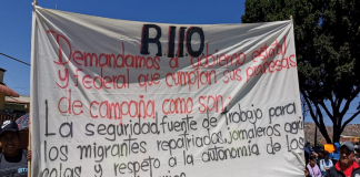 Marchan campesinos para entregar pliego de demandas a Murat