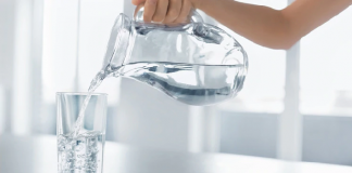 Recomienda ISMM ingerir abundantes líquidos ante una ola de calor