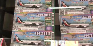 Entre dudas y escepticismos, ‘cachitos’ para rifa del avión ya se venden en Oaxaca