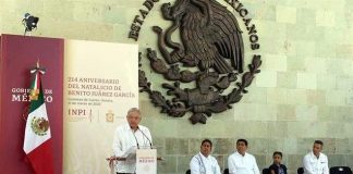 Celebra AMLO ejemplo de Benito Juárez