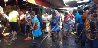 Desinfectan Central de Abasto por COVID-19