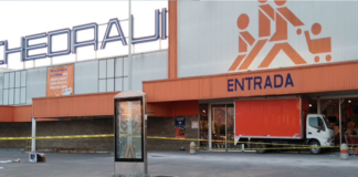 Intentan sujetos saquear el Chedraui de Xoxo