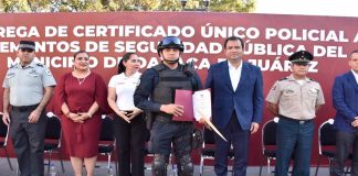 Logra edil Oswaldo García Jarquín certificación de 376 policías