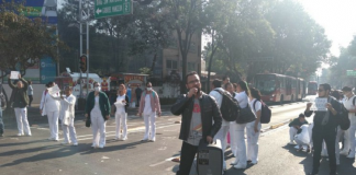 Enfermeras del hospital del IMSS protestan por falta de insumos