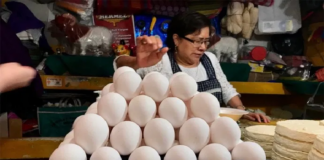Aumenta precio del huevo, se llega a vender hasta 90 pesos en Oaxaca