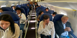 Llega López Obrador a Oaxaca; hará gira de tres días en la entidad