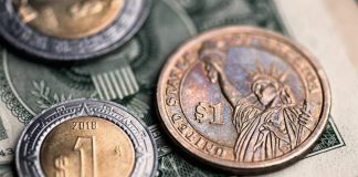 Peso sigue sin fuerza y toca nuevo mínimo: 23.22 por dólar