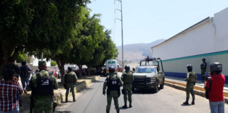 Integrantes de CODEP protestan en central camionera del ADO, piden autobuses