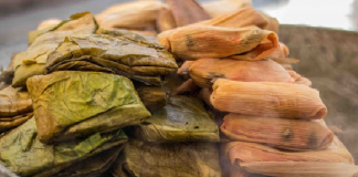 Preparan tamales de iguana para Semana Santa en Oaxaca