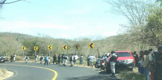 Localizan cadáver en carretera a Pinotepa