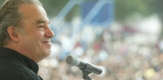 Murió Óscar Chávez, tras ser hospitalizado por coronavirus