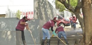 Ayuntamiento de Oaxaca realiza limpieza en áreas del ISSSTE