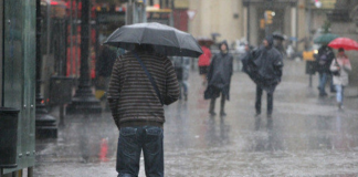 Cielo nublado por la tarde con lluvias puntuales en Oaxaca