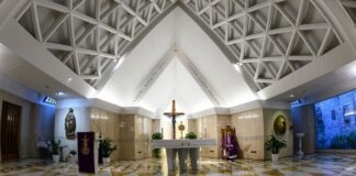 Vaticano prolonga confinamiento por coronavirus hasta el 13 de abril