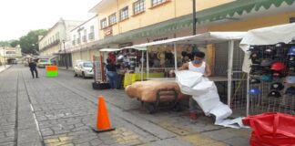 Regresan ambulantes a la Ciudad; olvidan el riesgo de contagio