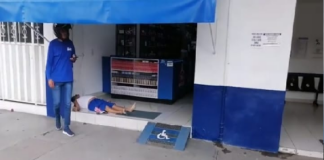 Fallece hombre en farmacias similares de la capital