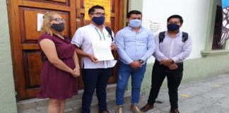 Maestros de la S.22 exigen pagos