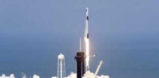 Lanzan misión tripulada de SpaceX a estación espacial