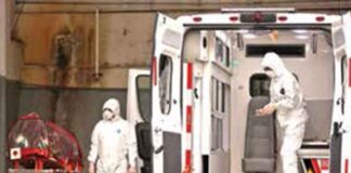 Paramédicos viven entre la saturación y la soledad; atienden hasta 40 llamados al día