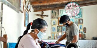 Indígenas mexicanos en las ciudades y en el campo, dos caras frente al coronavirus