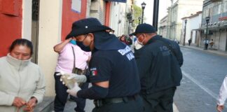 Exhorta Ayuntamiento capitalino a respetar Sana Distancia en bancos de la ciudad