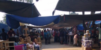 Pese a casos de COVID, instalan tianguis en la Vicente Guerrero