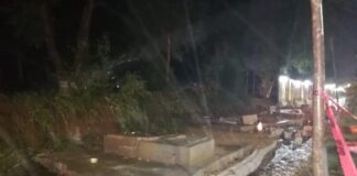 Colapsa barda de primaria en Cuilapam de Guerrero