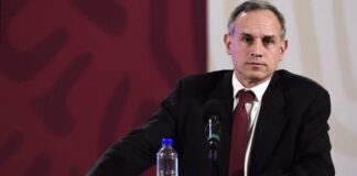 Hugo López-Gatell, informó que dio positivo a COVID-19.