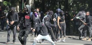 Acuerdan ocho Ejecutivos locales ignorar semáforo federal del Covid