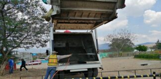 Sanitizan unidades de recolección de residuos sólidos urbanos, ante COVID-19