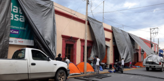 Sindicalizados instalan plantón en oficinas de salud