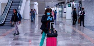 Llegada de turistas internacionales a México se contrae 78% por Covid-19